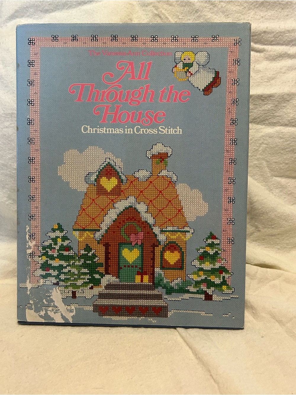 All Through the House: Christmas in Cross-Stitch Book Needlecraft